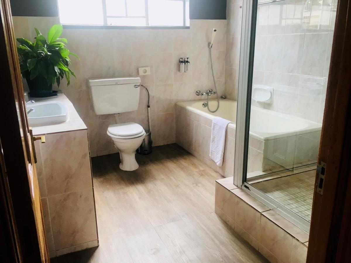 Melville Manor Guest House Γιοχάνεσμπουργκ Εξωτερικό φωτογραφία